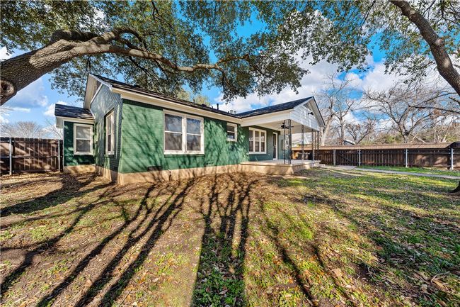 3306 Cumberland Ave, House other with 2 bedrooms, 2 bathrooms and 4 parking in Waco TX | Image 77