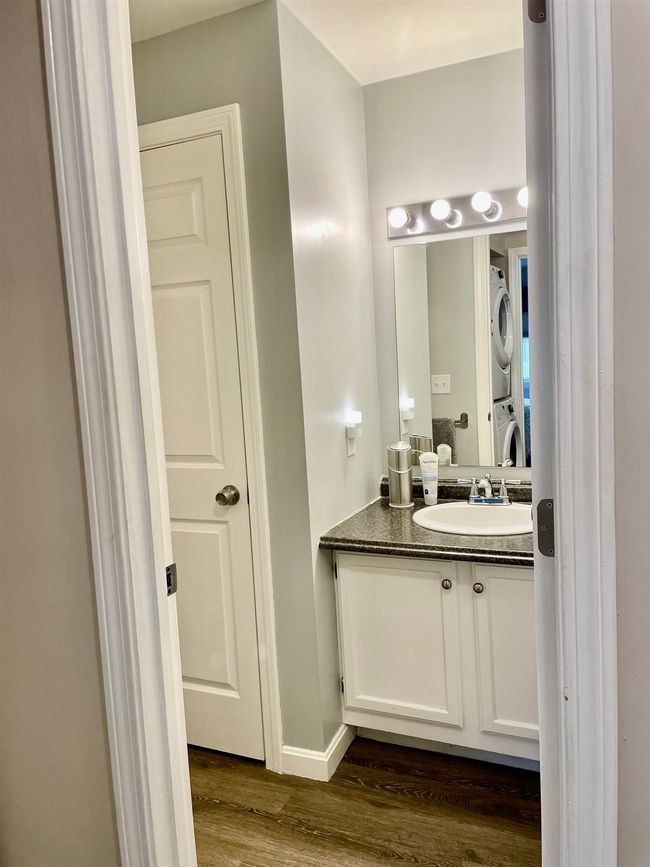 APT-503 - 30 Old Dover Rd, Condo with 2 bedrooms, 1 bathrooms and null parking in Rochester NH | Image 12