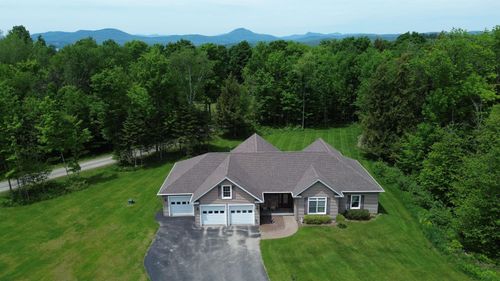 905 Dairninaka Drive, Derby, VT, 05829 | Card Image