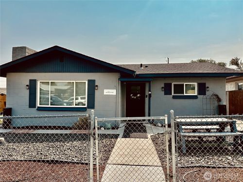26 Ginkgo St N, Soap Lake, WA, 98851-9103 | Card Image