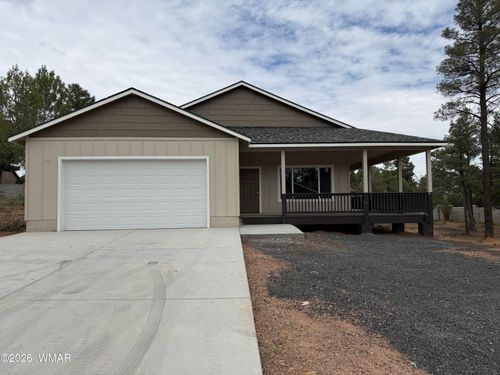 201 W White Fir Dr, Show Low, AZ, 85901-1157 | Card Image