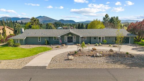 9576 Arant Rd, Klamath Falls, OR, 97603-9405 | Card Image