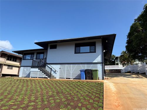2252 Aulii St, Honolulu, HI, 96817-1528 | Card Image