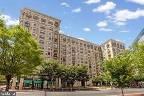 811-7710 Woodmont Ave, BETHESDA, MD, 20814-6081 | Card Image
