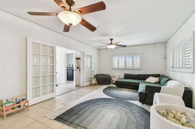 1735 Maryland Ave Ne, House other with 3 bedrooms, 2 bathrooms and null parking in ST PETERSBURG FL | Image 55