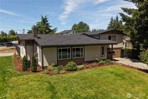 10528 25th Avenue E, Tacoma, WA, 98445 | Card Image