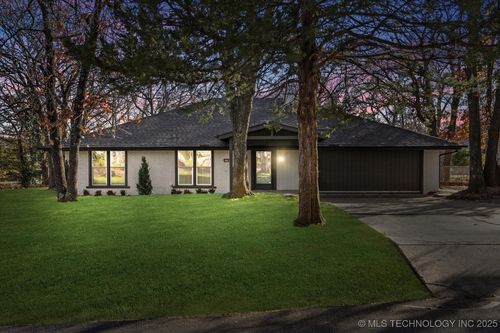 224 E 118th St S, Jenks, OK, 74037-3621 | Card Image