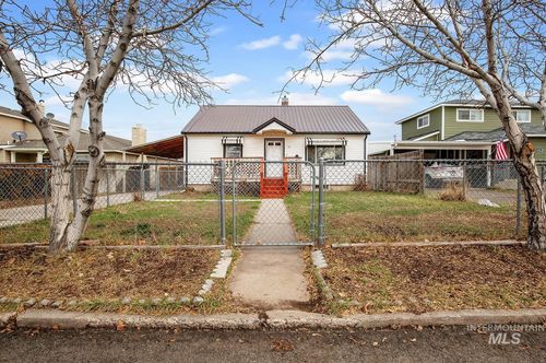 624 11th Ave N, Buhl, ID, 83316-1506 | Card Image