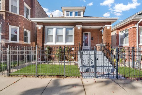 6112 S Mozart St, Chicago, IL, 60629-2334 | Card Image