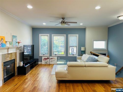 373 Greenmount Ave, Cliffside Park, NJ, 07010-1627 | Card Image