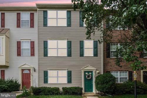 104 Regina Ln, FREDERICKSBURG, VA, 22405-8719 | Card Image