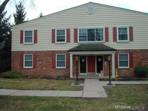 761 Maple Rd, Clawson, MI, 48017-1184 | Card Image