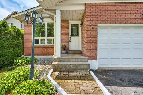 14 Ashridge Pl, Hamilton, ON, L8W3S6 | Card Image