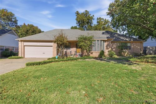 6073 E 56th St, Tulsa, OK, 74135-8119 | Card Image