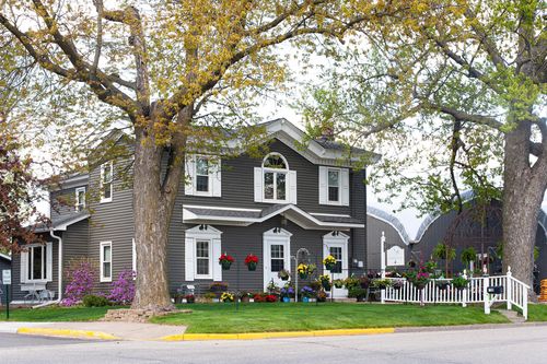 438 W Kinne St, ELLSWORTH, WI, 54011-9223 | Card Image