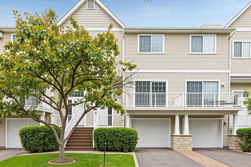 454 Willoughby Way W, Hopkins, MN, 55305-5349 | Card Image