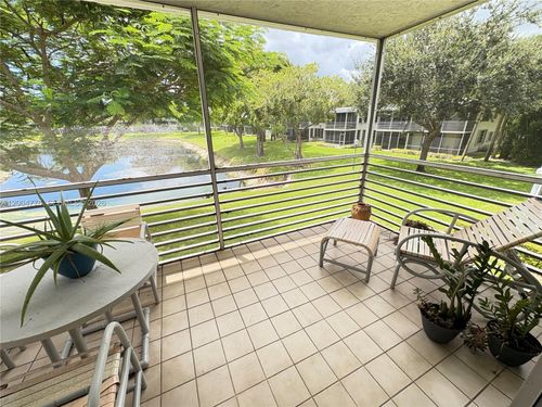 203-4280 Oaks Ter, Pompano Beach, FL, 33069-5521 | Card Image