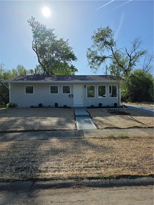 1621 Azalea Dr, Dayton, OH, 45417-9308 | Card Image