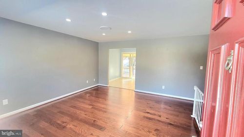 14707 Brook Dr, WOODBRIDGE, VA, 22193-1347 | Card Image