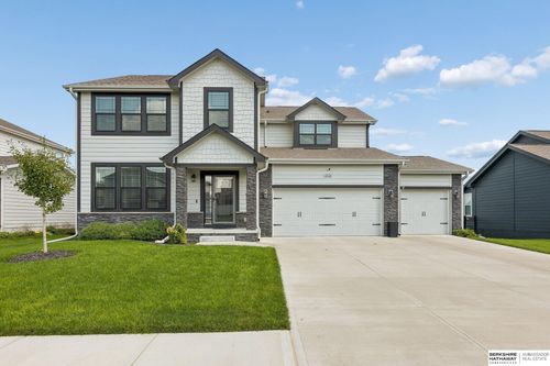 12121 S 209th Ave, Gretna, NE, 68028-4071 | Card Image