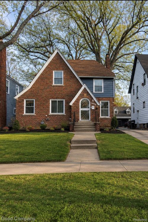 16241 Inverness St, Detroit, MI, 48221-3106 | Card Image