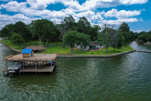221 Edythe Dee Ln, Mabank, TX, 75156-9130 | Card Image