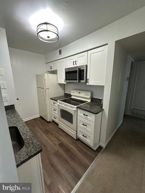 unit-m-5766 Rexford Ct, Springfield, VA, 22152-1038 | Card Image