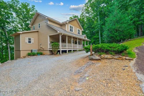 1706 Deer Valley Dr, Warne, NC, 28909-0116 | Card Image
