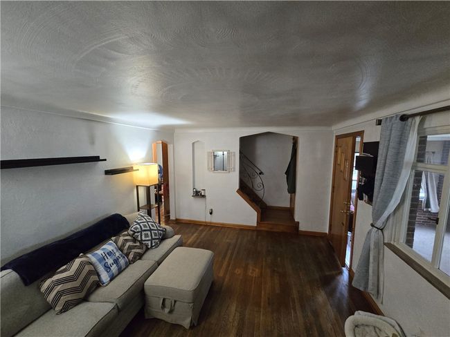 4013 Mcwhinney St, House other with 2 bedrooms, 2 bathrooms and 1 parking in Munhall PA | Image 5