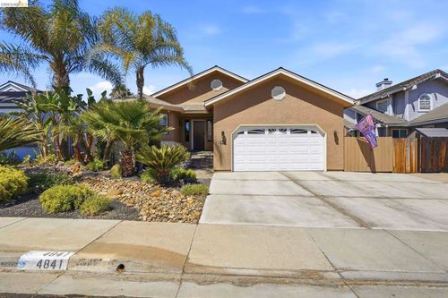 4841 Spinnaker Way, Discovery Bay, CA, 94505-9207 | Card Image
