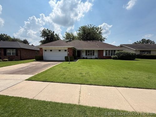 4713 S 66th East Ave, Tulsa, OK, 74145-5820 | Card Image