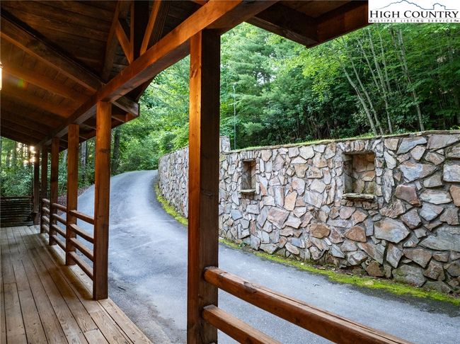 170 Mountain Laurel Ln, House other with 2 bedrooms, 4 bathrooms and null parking in Blowing Rock NC | Image 39