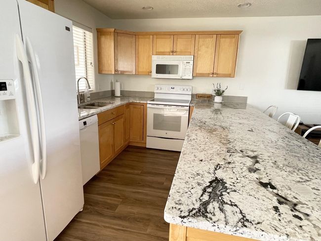 Gorgeous Countertop | Image 8
