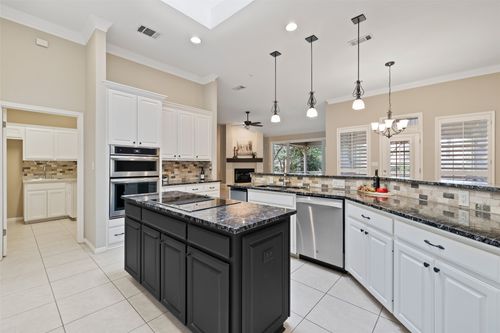 31000 Clearwater Ct, Georgetown, TX, 78628-1170 | Card Image