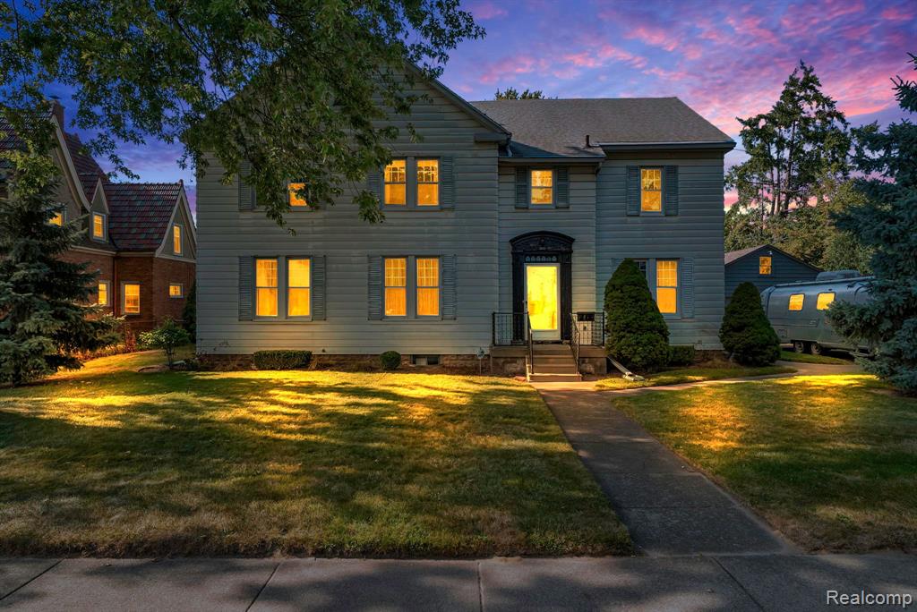 Military St, Port Huron, MI 48060