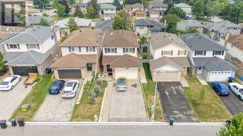 476 Britannia Ave, Bradford, ON, L3Z1A7 | Card Image