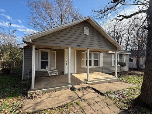 1402 S Washington Ave, Fayetteville, AR, 72701-6664 | Card Image