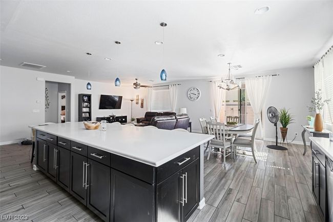5595 Moore Cove Ave, House other with 3 bedrooms, 3 bathrooms and null parking in Las Vegas NV | Image 8