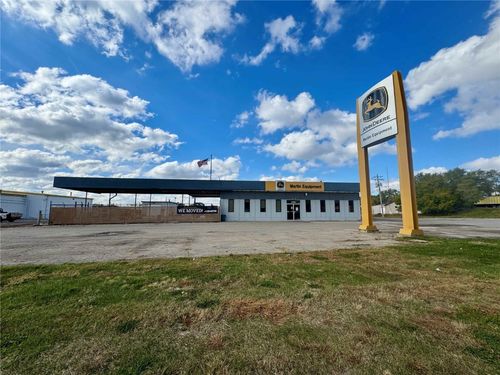 lease-2900 6th Street Sw, Cedar Rapids, IA, 52404 | Card Image