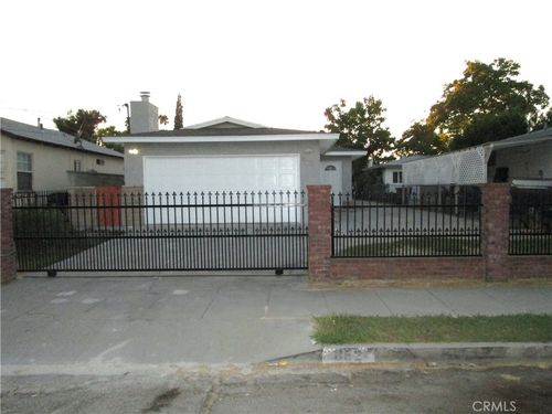 852 Davidson Ave, San Bernardino, CA, 92411-2734 | Card Image