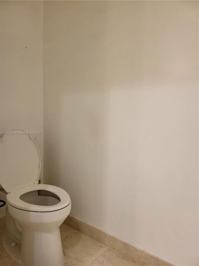 UNIT-35 - 545 Sw 18 Th Ave, Townhouse with 3 bedrooms, 3 bathrooms and null parking in Fort Lauderdale FL | Image 28