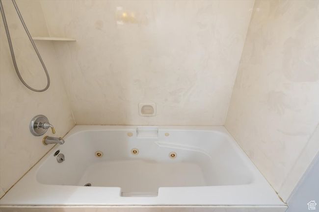 Bathroom with shower / bath combination | Image 22