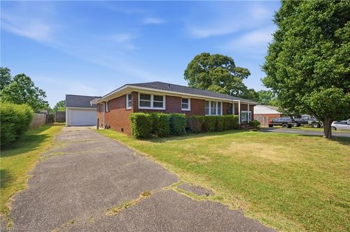 1845 Perrel St, Virginia Beach, VA, 23455-2637 | Card Image