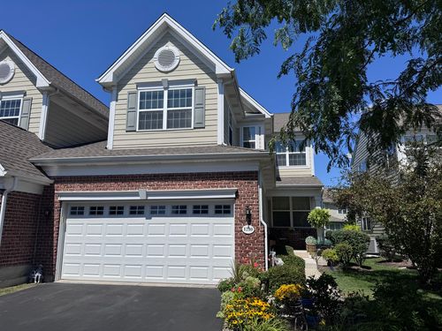 1210 Falcon Ridge Dr, Elgin, IL, 60124-3123 | Card Image