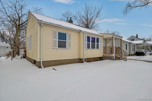 3774 Greenfield Rd, Berkley, MI, 48072-1136 | Card Image