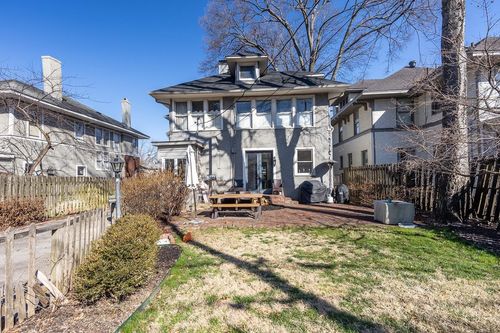 1777 Carr Ave, Memphis, TN, 38104-5129 | Card Image