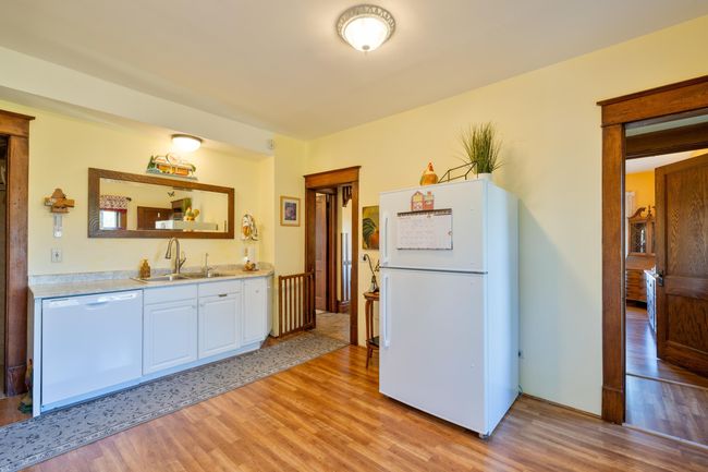 E7695B Highway 23/33, House other with 5 bedrooms, 2 bathrooms and null parking in EXCELSIOR WI | Image 13