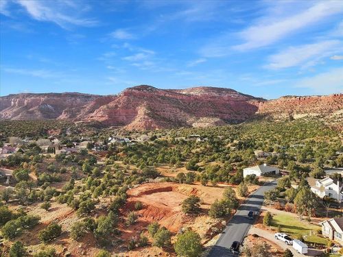 1556 S Lee Dr, Kanab, UT, 84741-6140 | Card Image