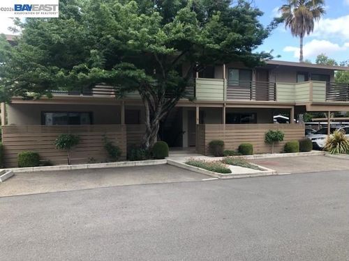 50 Casa Maria Ct, Alamo, CA, 94507-1923 | Card Image