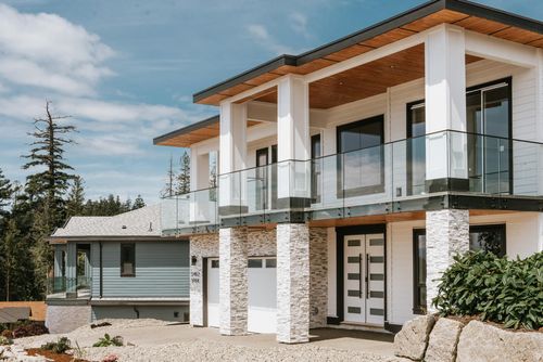 5962/64 Barnacle Street, Sechelt, BC, V7Z0V4 | Card Image
